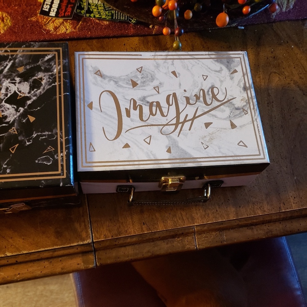 Decreative Stackable storage boxes - Picture 2 of 4